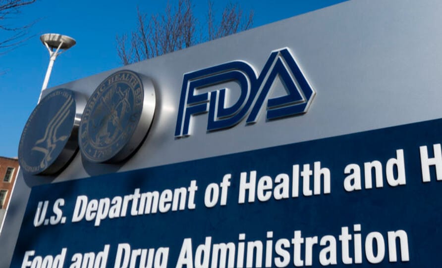 미 메릴랜드 주 실버스프링에 있는 FDA 본사 앞에 세워진 간판